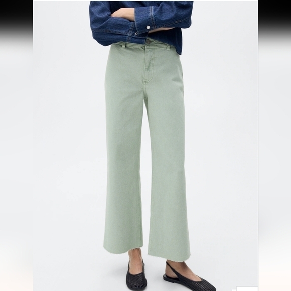 Mango Denim - Mango Wide leg raw hem Catherin Culotte Jean In Green Size 10